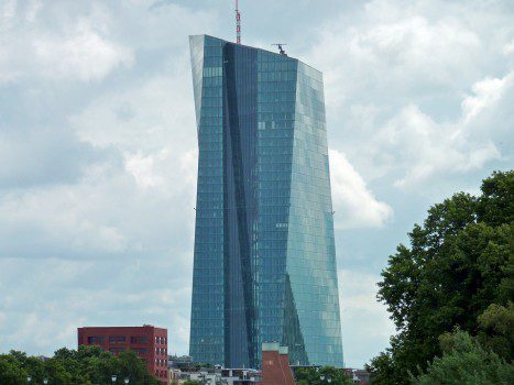 Update: ECB handhaaft rente