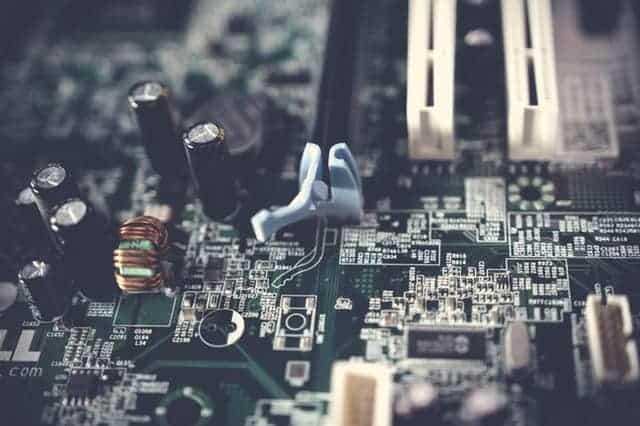 Beursblik: bezuinigingen Intel raken Nederlandse chippers beperkt