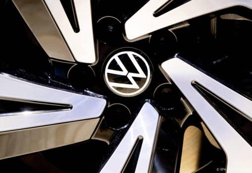 Langere zomerstop bij fabrieken Volkswagen vanwege chiptekort