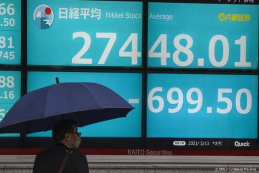 Chipbedrijven zetten Nikkei lager na recente rally