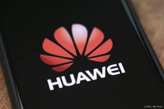 Huawei ziet verkoop verder terugvallen door Amerikaanse sancties