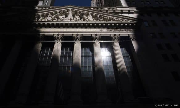 Wall Street houdt forse winsten niet vast en sluit verdeeld