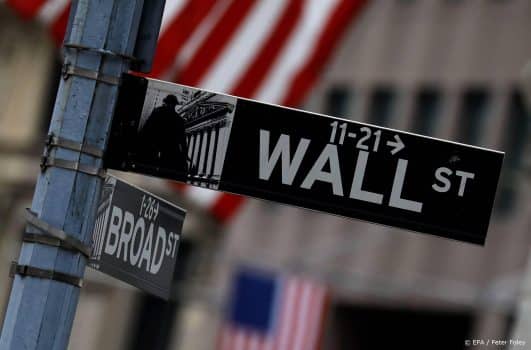 Wall Street lager door tragere groei economie
