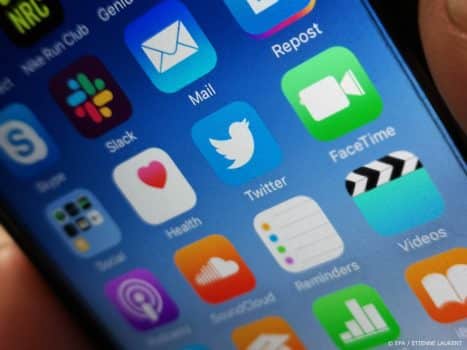Interfax: Russische rechter beboet Twitter, Facebook en WhatsApp