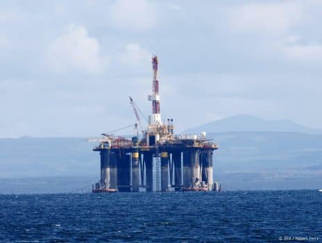 Schotse olie- en gasvelden op zee moeten draaien op windenergie