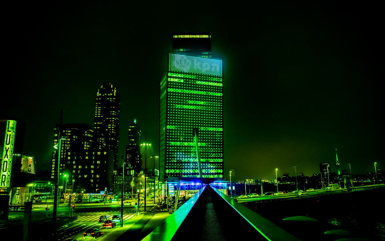KPN boekt meer winst