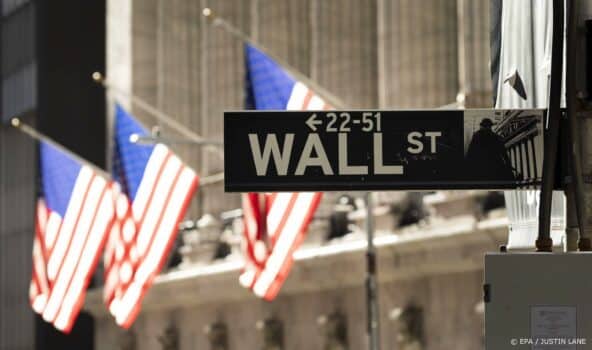 Wall Street begint lager aan nieuwe handelsweek