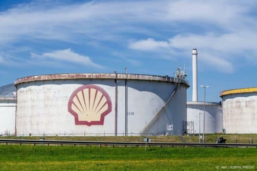 Olieconcern Shell wil eigen uitstoot sneller gaan verlagen