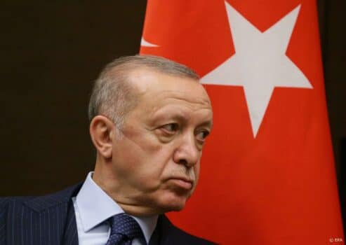 Erdogan grijpt weer in bij Turkse centrale bank