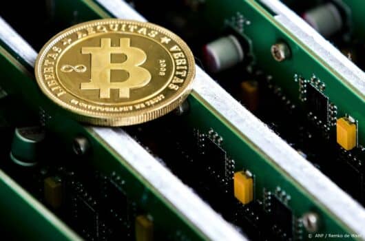 Bitcoin stijgt richting 60.000 dollar