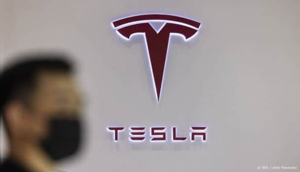 Beleggers kijken naar winst Tesla na recordproductie