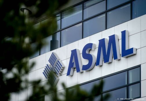 Chipbedrijven ASML en ASMI helpen AEX aan kleine winst
