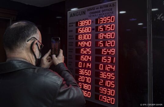Turkse lira daalt dag na renteverlaging opnieuw hard
