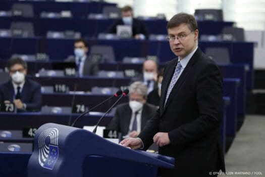 Brussel stelt wet voor 15 procent belasting multinationals voor