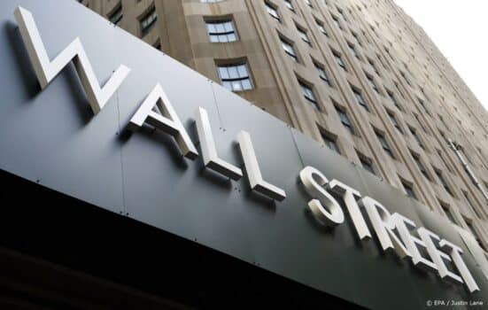 Wall Street begint licht hoger aan verkorte handelsweek