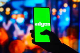 Adyen ziet volumes fors stijgen